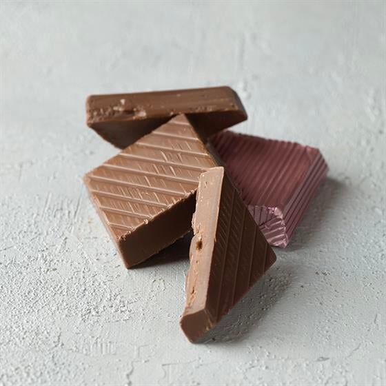 Pembe Gofrajlı Yüksek Kare