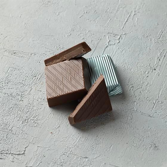 Mavi Gofrajlı Yüksek Kare