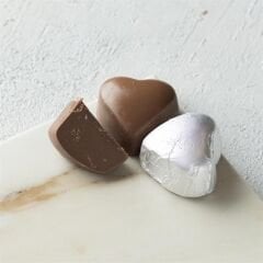 Gümüş Yaldızlı Kalp