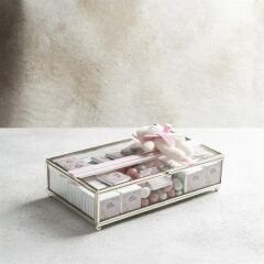 Cam Kutu Kız Bebek Çikolatası