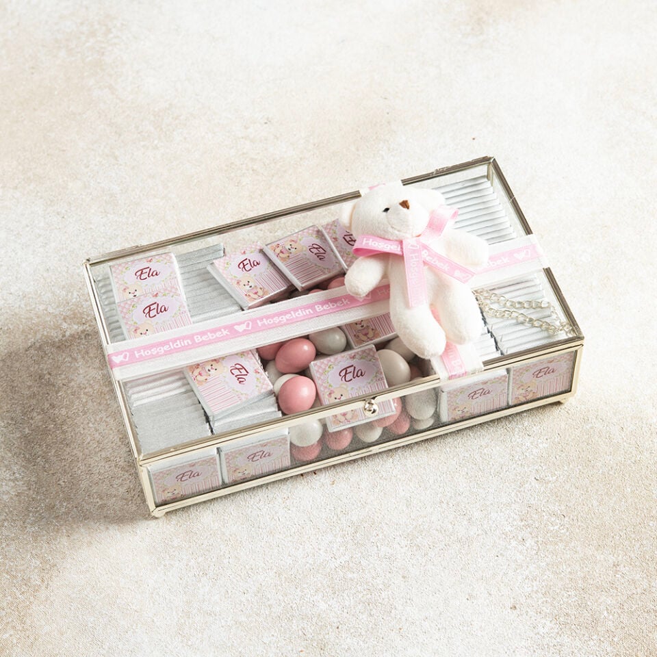 Cam Kutu Kız Bebek Çikolatası
